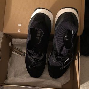 Ultraboost Uncaged 2 pairs
